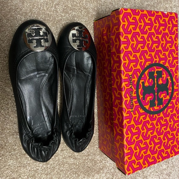 Tory Burch Shoes - Tory Burch Ballet Flats - Black leather & silver